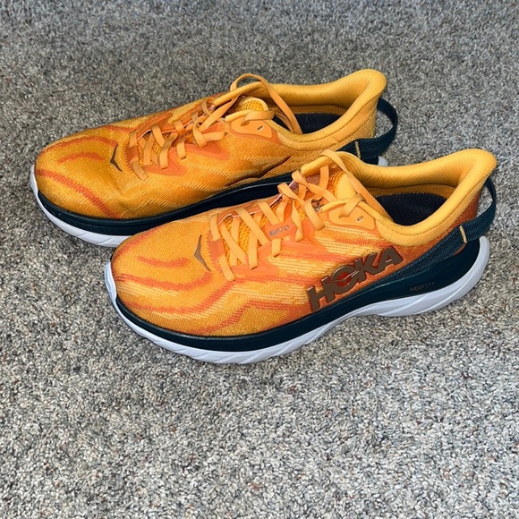 hoka one one profly x